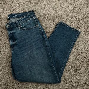 BRAND NEW Old Navy High Rise Curvy Straight Jeans